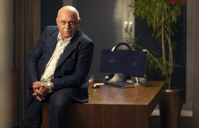 Gruzínec, ktorý stvoril Bešeňovú. Teraz chce postaviť supermodernú štvrť za miliardu eur